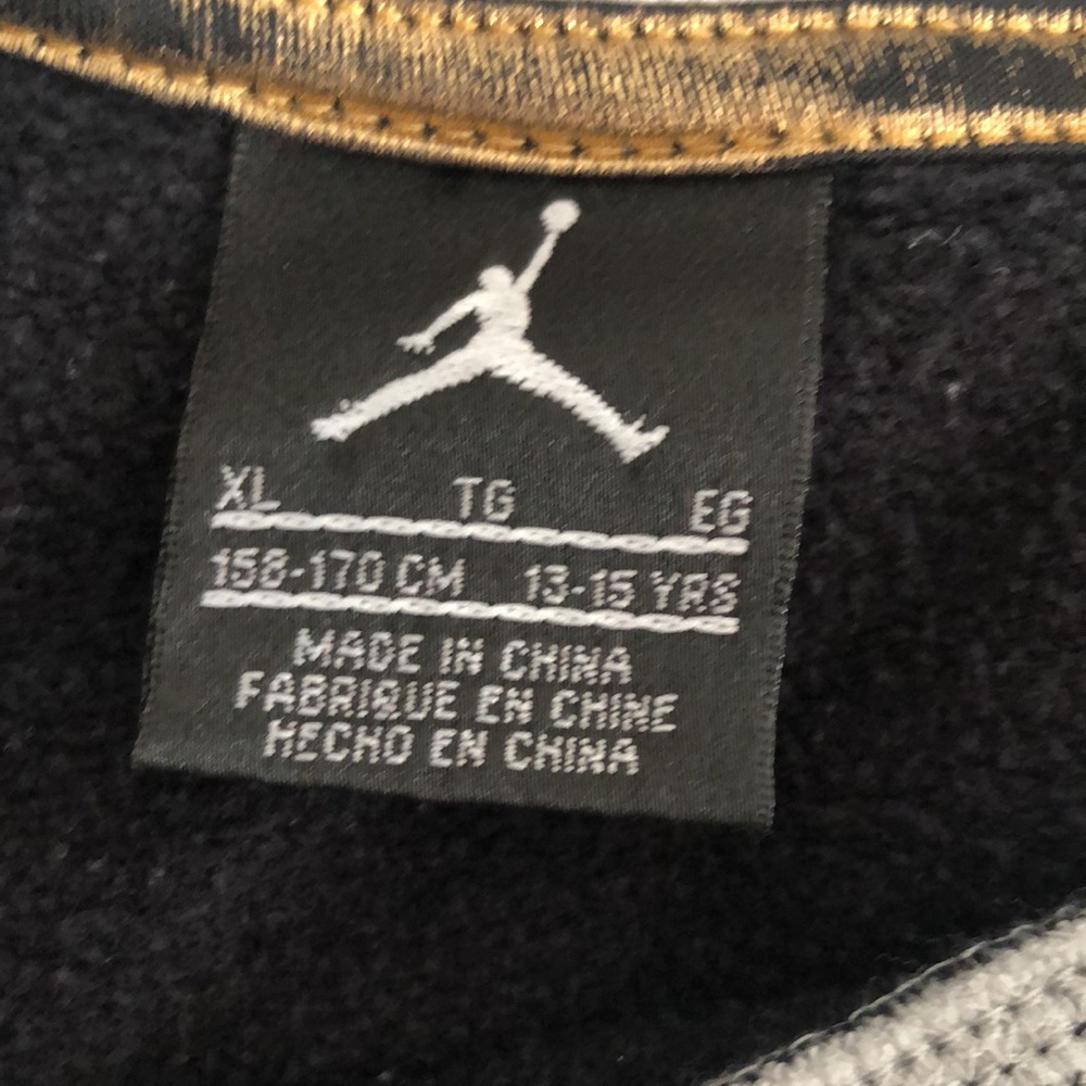 DONATED! Jordan sweater 🤎🌹 - Picture 5 of 12